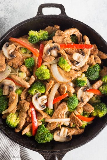 Keto Low Carb Chicken Stir Fry - Noshtastic